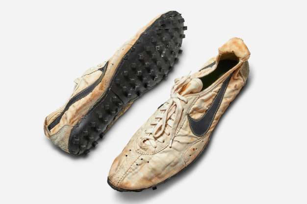 تاریخچه کفش ورزشی - کفش شهپر